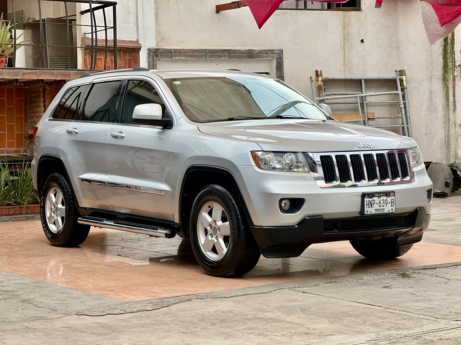 Jeep Grand Cherokee Laredo